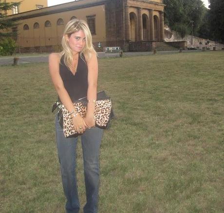 High-waisted jeans and Leopard clutch!