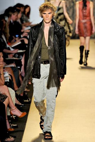 New York Fashion Week: Micheal Kors P/E 2012