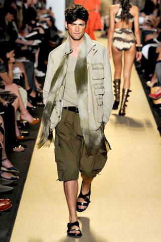 New York Fashion Week: Micheal Kors P/E 2012