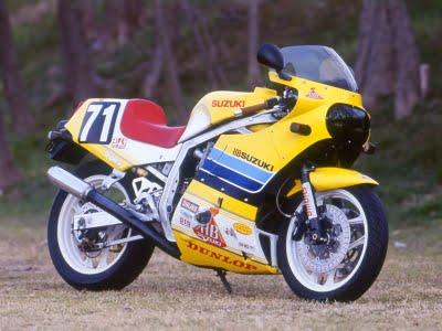 Suzuki GSX-R 750 by Advantage