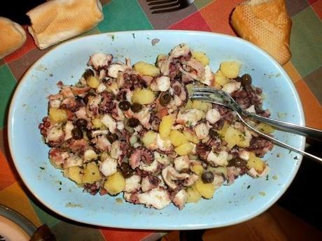 Cucina a Casa Cactus: sarago alla griglia + polpo, patate e olive