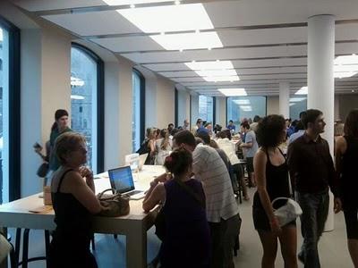 APERTURA APPLE STORE A BOLOGNA