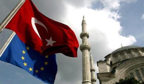 TURCHIA: “Pronti a congelare le relazioni con l’Unione se Cipro assume la presidenza di turno”. Ma l’Europa ha bisogno di Ankara