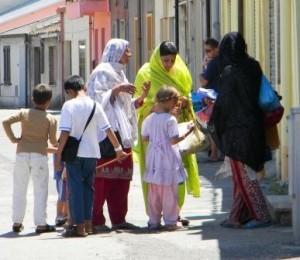 Palermo 12 migranti, vittime dei truffe in sanatoria, vengono espulsi( foto proprietà di Eleonora Casula, redazione@mediterranews.org)