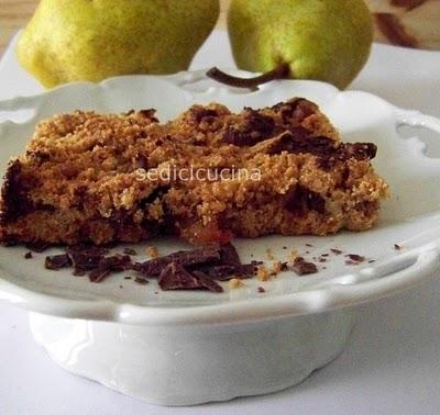 Torta briciola con cioccolato e pere