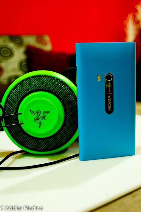 Guardiamo da vicino lo smartphone Nokia N9 MeeGo : Photo Gallery