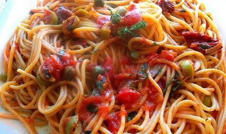 SPAGHETTI ALLA MEDITERRANEA