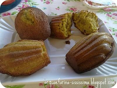 ...madeleines tè matcha e pepe rosa...