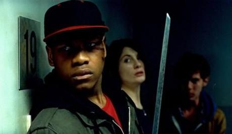 Attack the block – these fucking aliens!