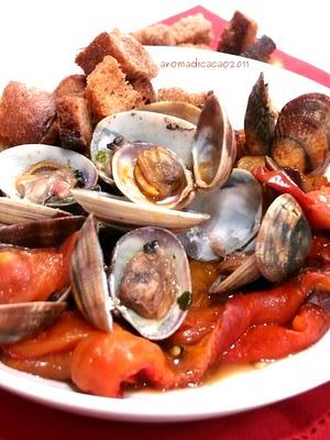 Peperoni, Vongole, Zafferano e pane croccante