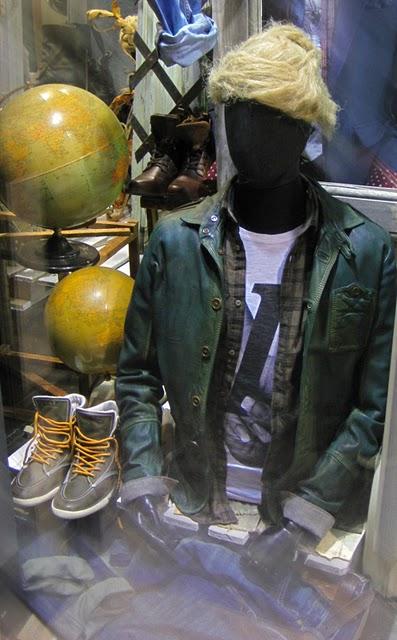 Galax Sarzana, September MAN Window