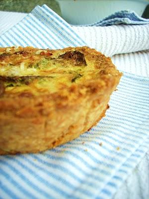 Il post del viaggiatore .... Quiche con frolla alle due farine e zucchine