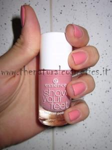 Essence – Show your feet, smalto Flamingo Rose