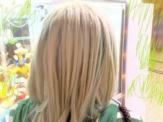 IMMAGINI TAGLI CAPELLI 2012 MODERNI CLASSICI SPETTINATI CRESTA RASATI LUNGHI DISEGNI