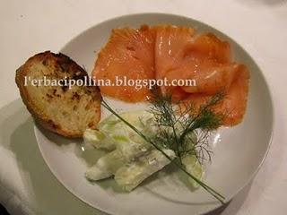 SALMONE AFFUMICATO E MELE VERDI