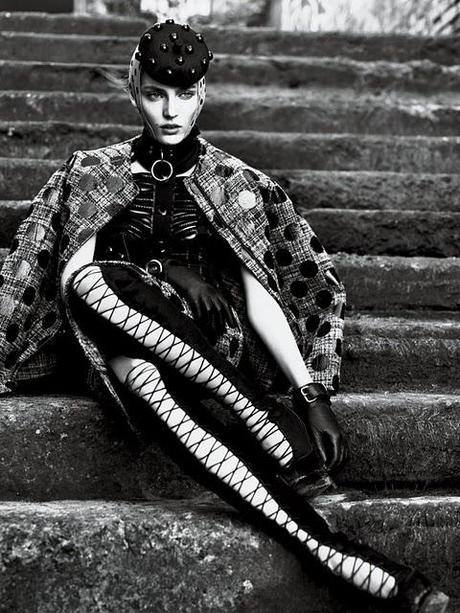 Lo Stile Bondage di Mert & Marcus dalle Pagine di Interview, Settembre 2011