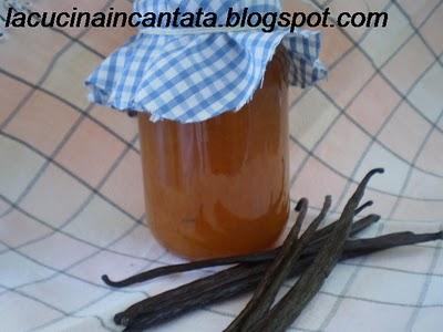 marmellata pesche e vaniglia del madagascar,semplice e profumata...