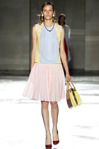 Milano Moda Donna: Prada P/E 2012