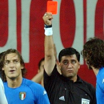 Chi non ricorda l'arbitro Moreno? 2 anni e mezzo per droga!