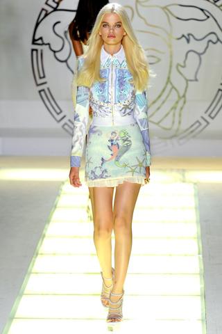 Milano Moda Donna: Versace P/E 2012