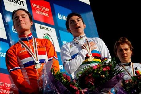 Mondiali di Ciclismo 2011:Giorgia Bronzini primo oro ITALIANO...