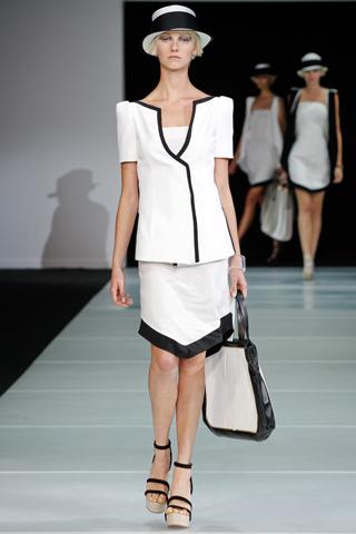 Milano Moda Donna: Emporio Armani P/E 2012