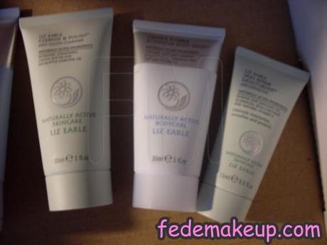 Liz Earle Overnight Travel Kit e Pampering Weekend Kit