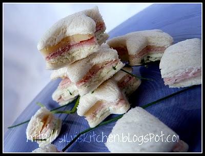 Mini sandwiches e realizzazione della prima ricetta finalista di yogurtando