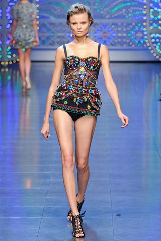 Milano Moda Donna: Dolce & Gabbana P/E 2012