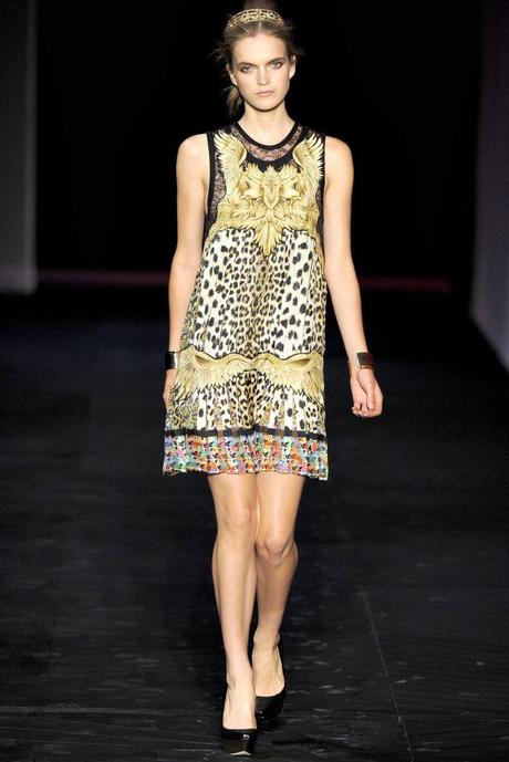 berto-cavalli-donna-primavera-2012-09