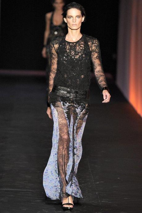 berto-cavalli-donna-primavera-2012-03