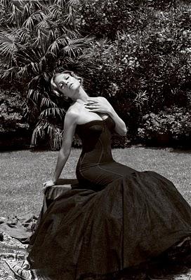 Archivio DG_VICTIMS: Jennifer Lopez in Dolce & Gabbana su Elle 2009