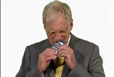 iPhone 4: David Letterman se lo mangia in tv e Apple convoca giornalisti selezionati
