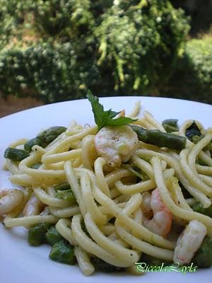 Scialatielli con Asparagi, Gamberi e Menta