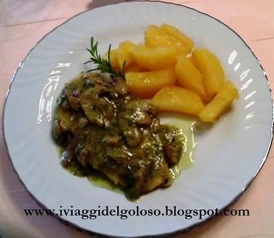 PETTO DI POLLO AI FUNGHI CON PATATE