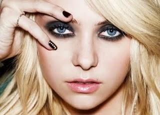 Taylor Momsen è la ‘Material Girl’ di Madonna e Lourdes