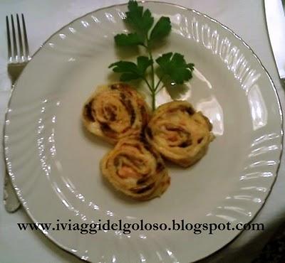 GIRANDOLE  DI  FUNGHI E SALMONE