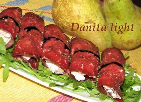 Involtini di bresaola alla pera