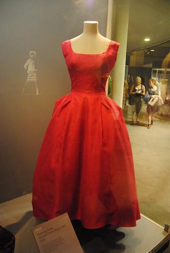 My Pics - Victoria&Albert; Museum - where fashion is art