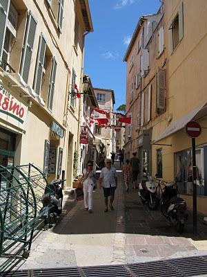 Ma qualche veduta di St Tropez??