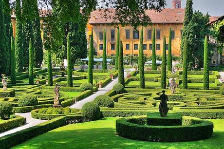 Postcards from VERONA