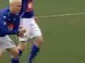 Finlandia: giocatore festeggia pescando (video)