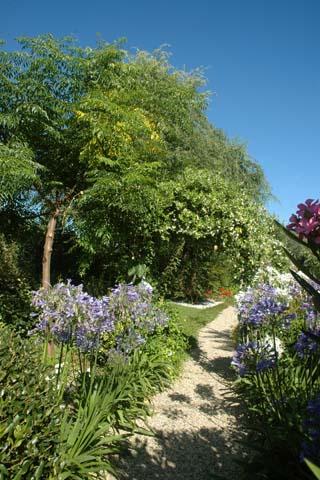 Il Giardino dei Poeti e il giardino letterario Delfino.