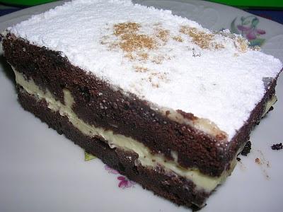 Torta al cioccolato con ripieno cremoso