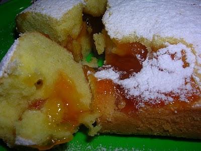 Torta morbida con marmellata