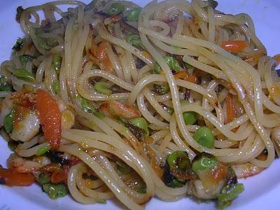 Spaghetti ai gamberetti in salsa di soia