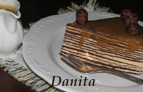 Torta di crepes alla crema di nocciole