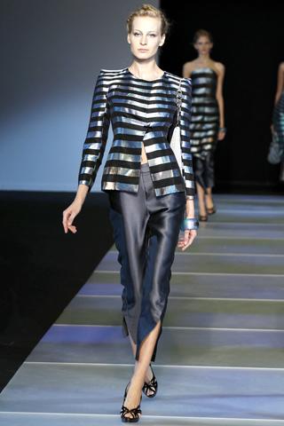 Milano Moda Donna: Giorgio Armani P/E 2012