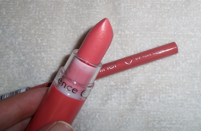 Review&Swatch; Essence: Nude Coral + Coralize Me!