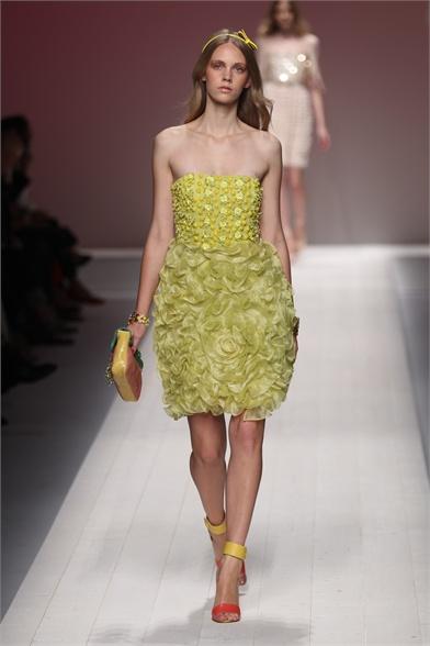 Milano Fashion Week: Blugirl S/S 2012